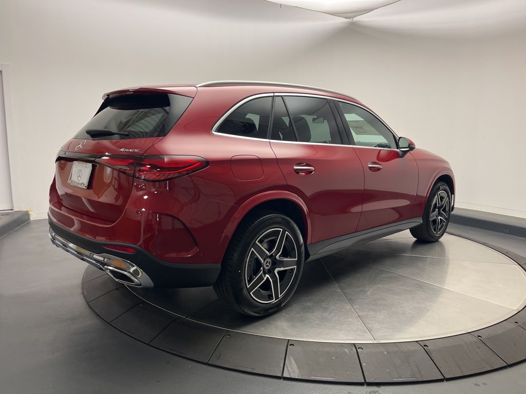 Thumbnail: 2026 Mercedes-Benz GLC - 7