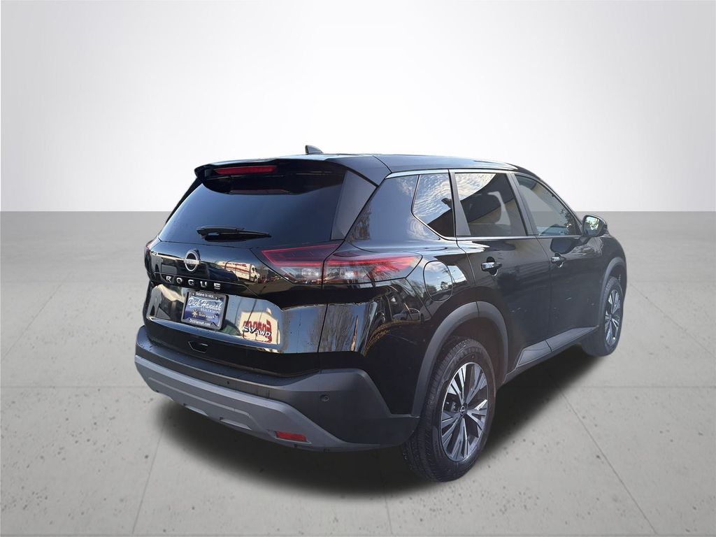 2022 Nissan Rogue SV