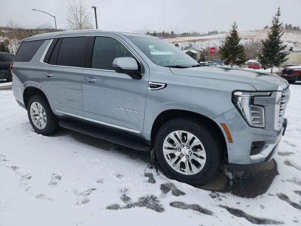 used 2025 GMC Yukon car, priced at $69,291