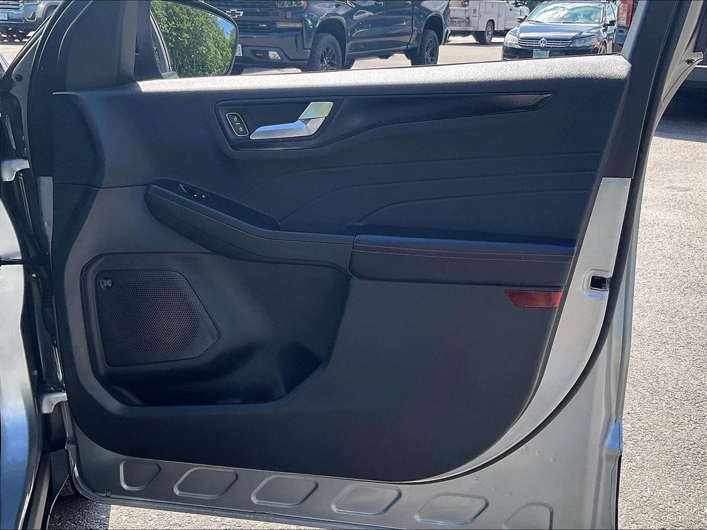 2022 Ford Escape — photo 26