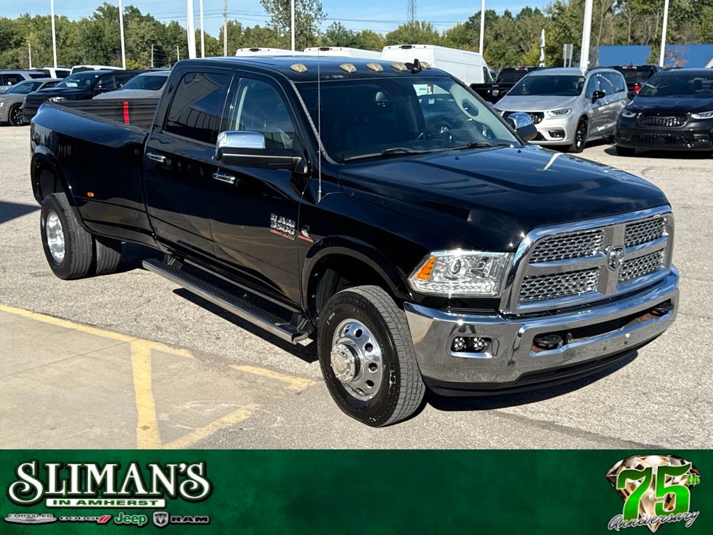 2014 RAM 3500 Laramie Crew Cab LB DRW 4WD