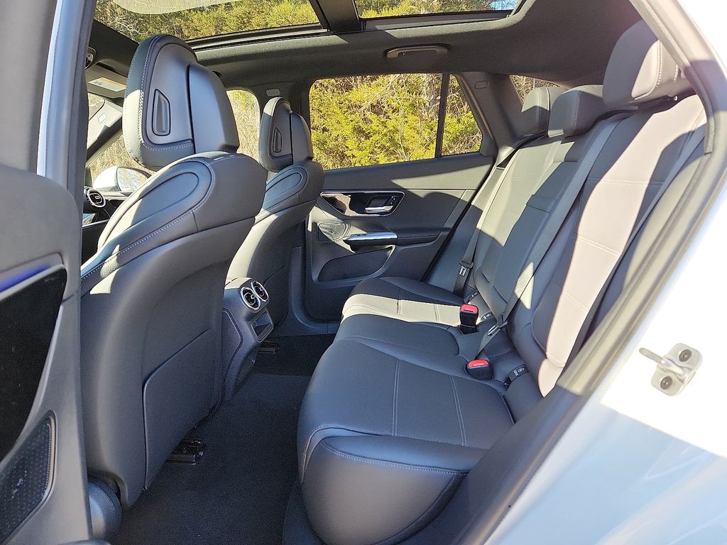 Thumbnail: 2026 Mercedes-Benz GLC - 6