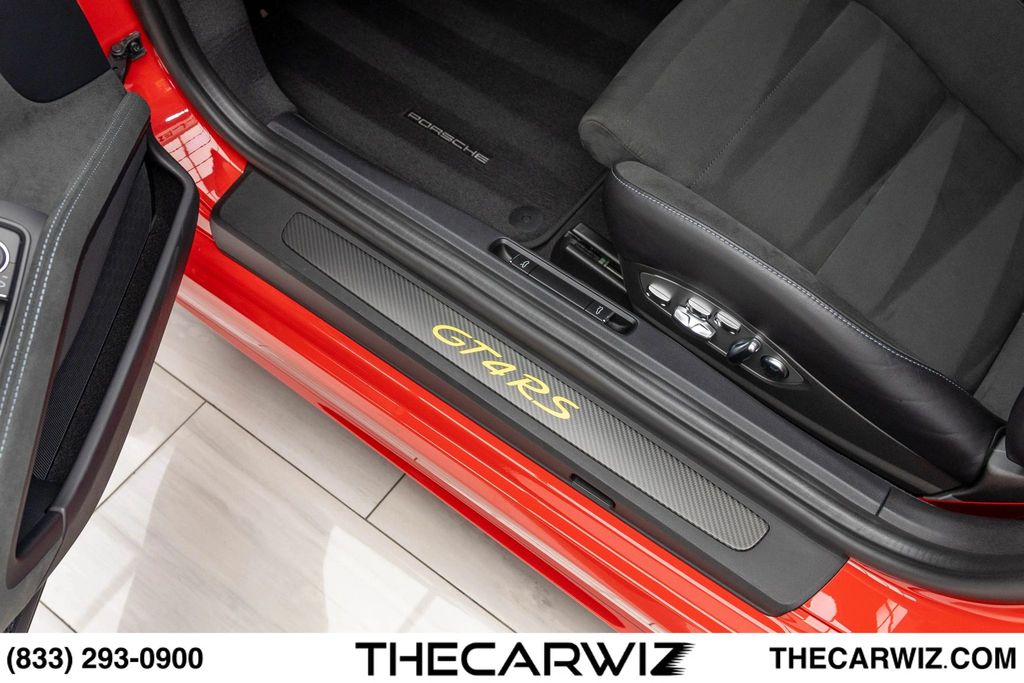 2023 Porsche 718 Cayman