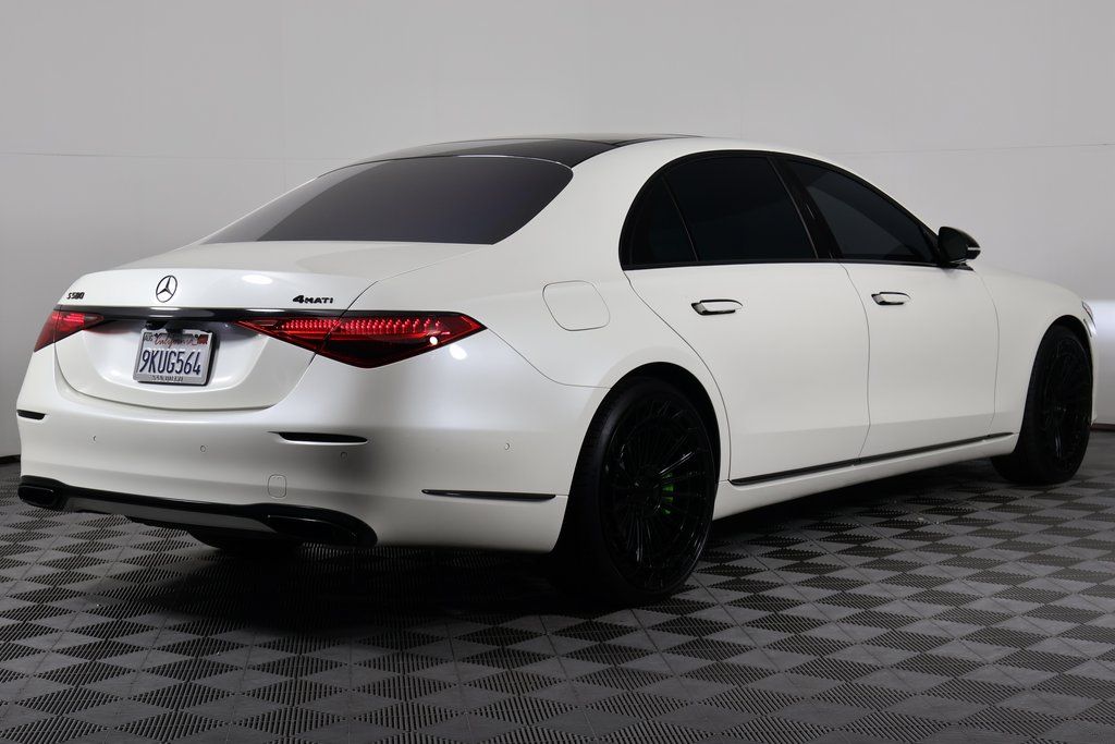 Thumbnail: 2021 Mercedes-Benz S-Class - 4