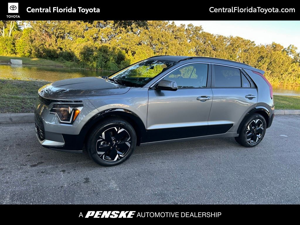 Thumbnail: 2023 Kia Niro - 1