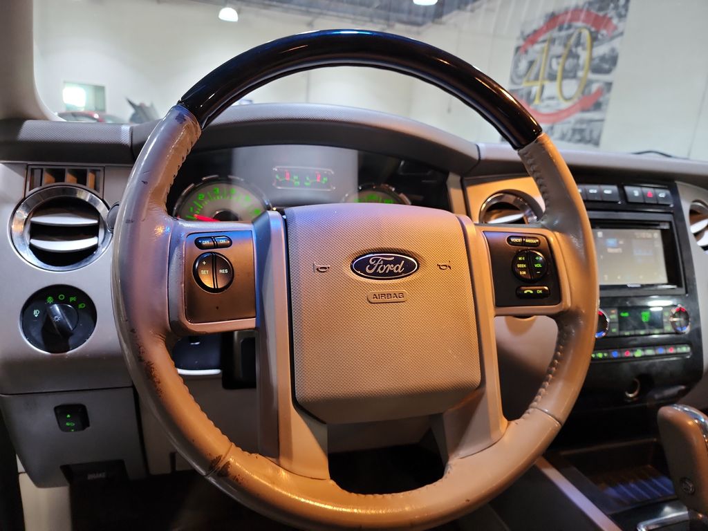 2012 Ford Expedition Limited photo