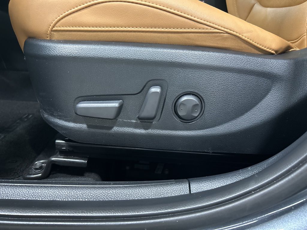 used 2024 Kia Seltos car, priced at $23,794