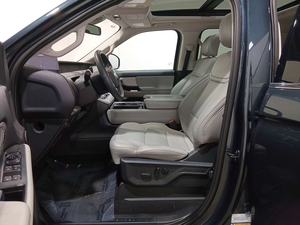 2025 Ford Expedition Active MAX