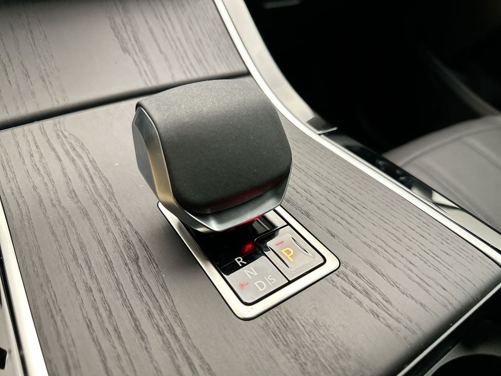 2026 Land Rover Range Rover Evoque S 11