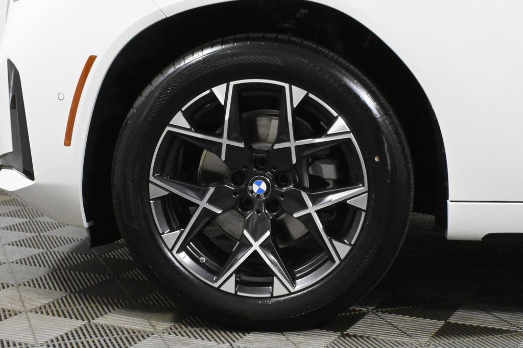 Thumbnail: 2026 BMW X3 - 12