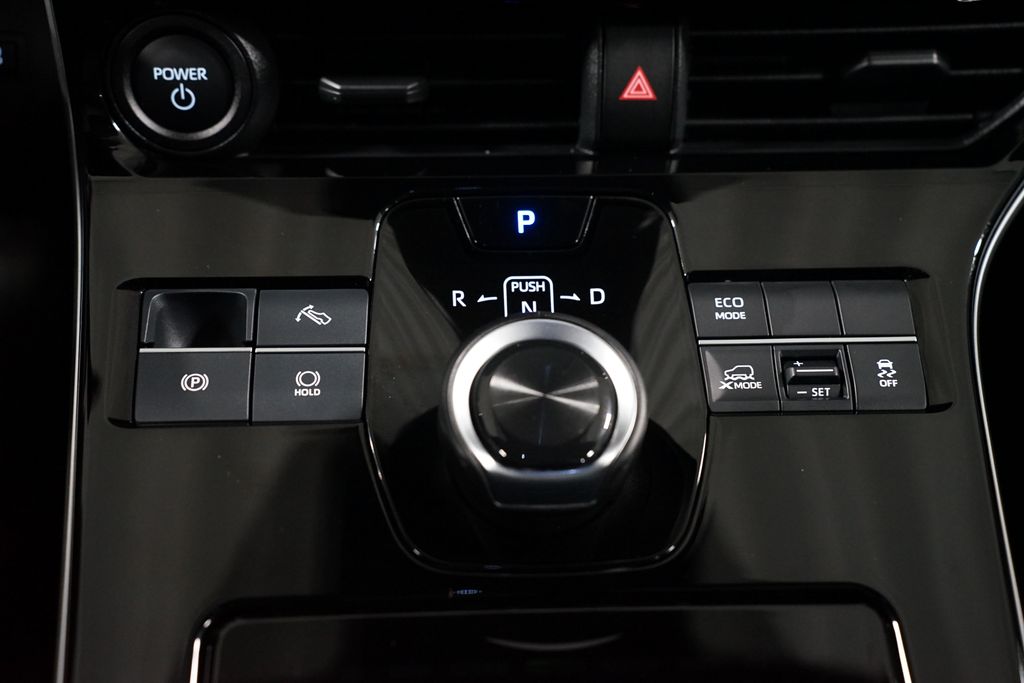 Thumbnail: 2024 Toyota bZ4X - 21