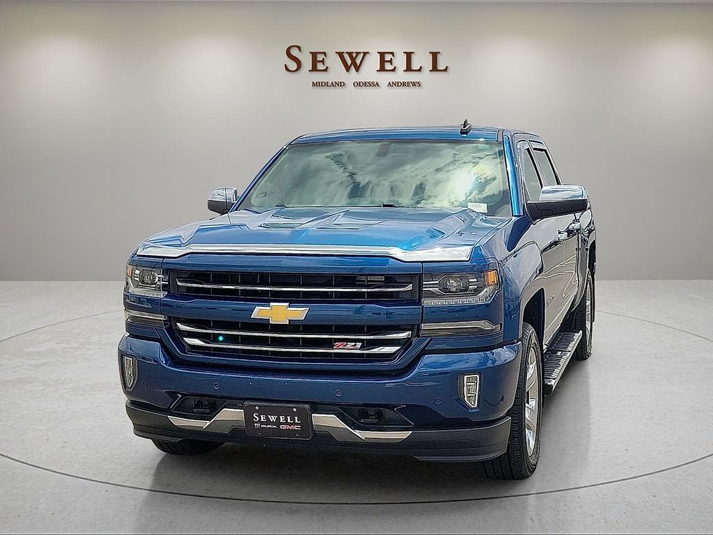 Deep Ocean Blue Metallic 2018 Chevrolet Silverado 1500 Pickup Truck Four-Wheel Drive 8-Speed Automatic Overdrive