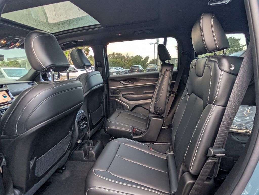 new 2026 Jeep Grand Cherokee L car, priced at $46,130