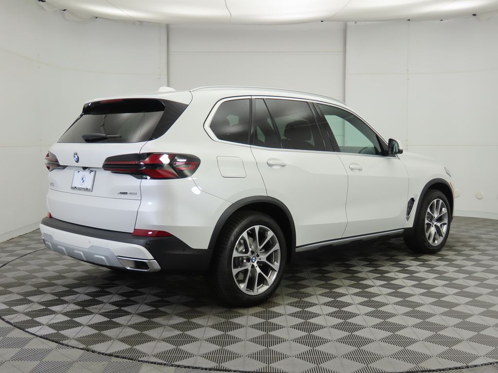 Thumbnail: 2026 BMW X5 - 5