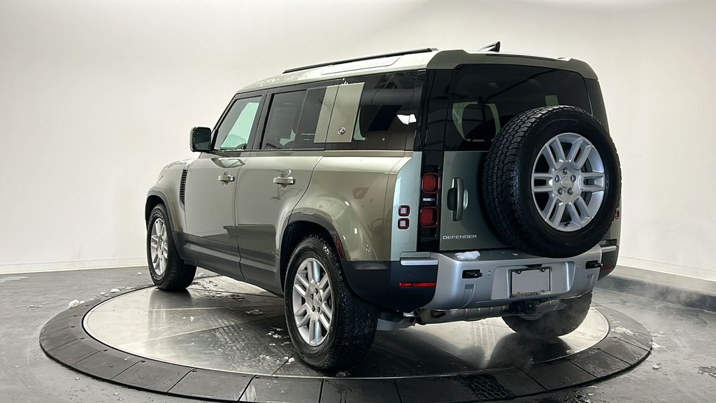 2024 Land Rover Defender 110 3