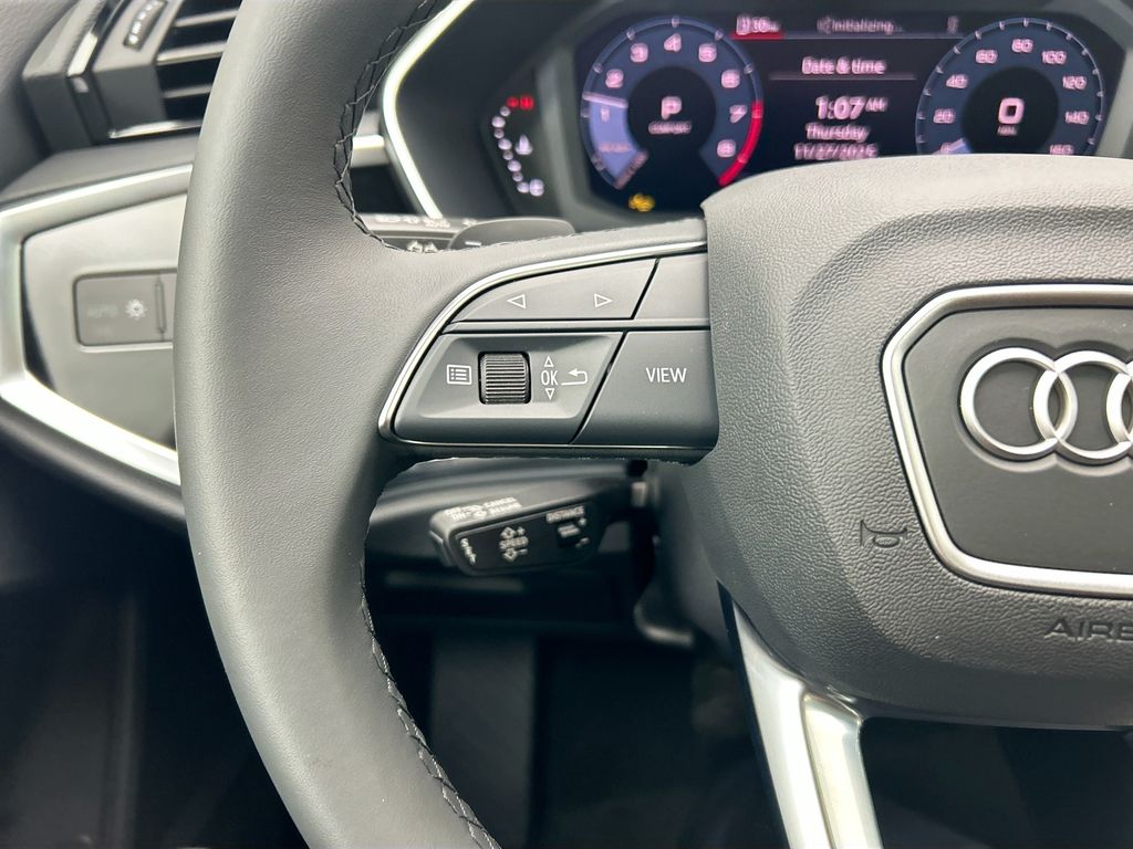 Thumbnail: 2025 Audi Q3 - 11