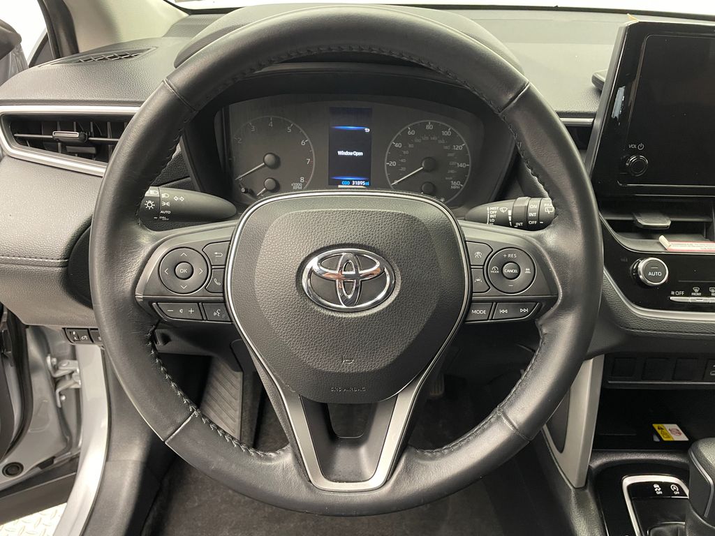 2023 Toyota Corolla Cross LE 20