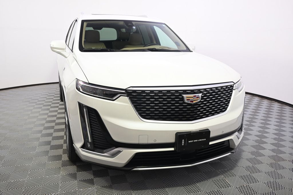 Used 2023 White Cadillac Premium Luxury image 9