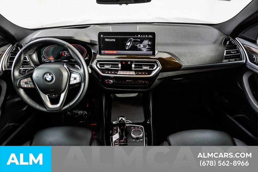 Used 2025 Black BMW xDrive30i image 26