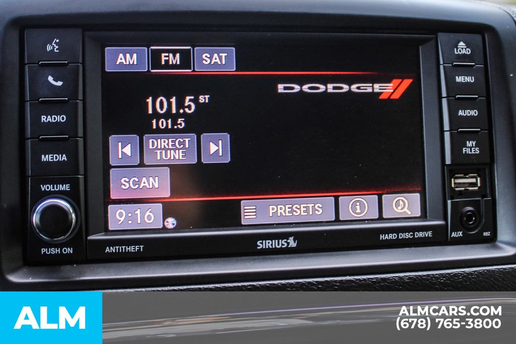 Used 2017 Silver Dodge SXT image 31