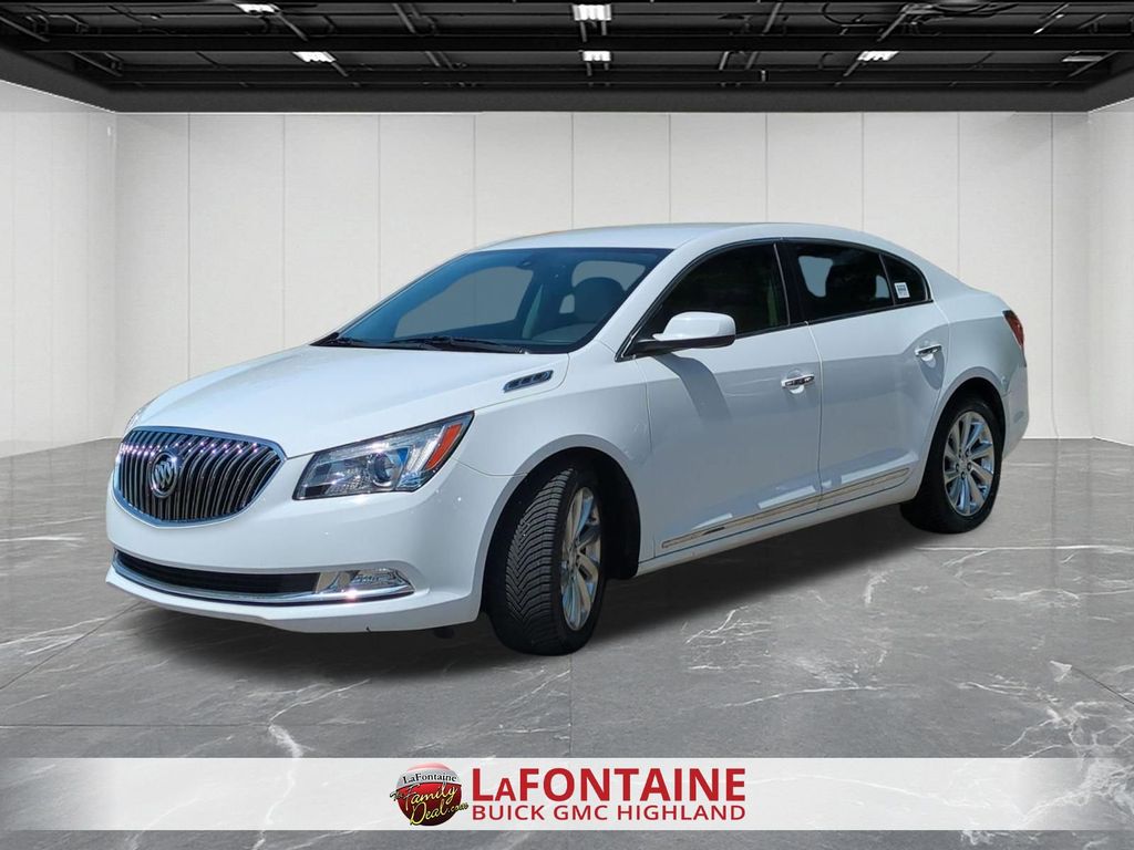 Summit White 2015 Buick LaCrosse FWD Sedan Front-Wheel Drive 6-Speed Automatic Overdrive