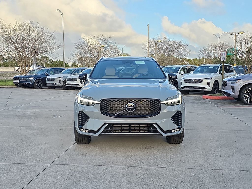 new 2026 Volvo XC60 car, priced at $56,105