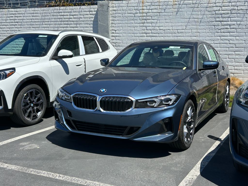 Thumbnail: 2025 BMW 3 Series - 2