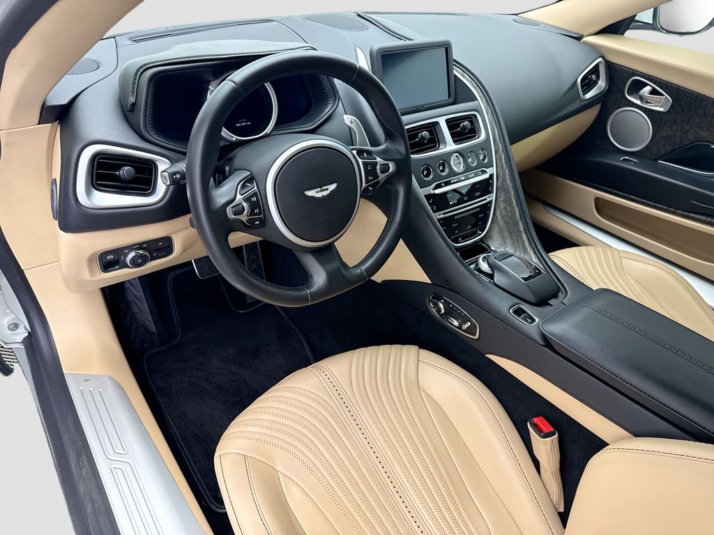 Thumbnail: 2021 Aston Martin DB11 - 9