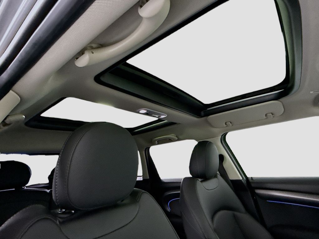 Thumbnail: 2023 MINI Cooper - 19