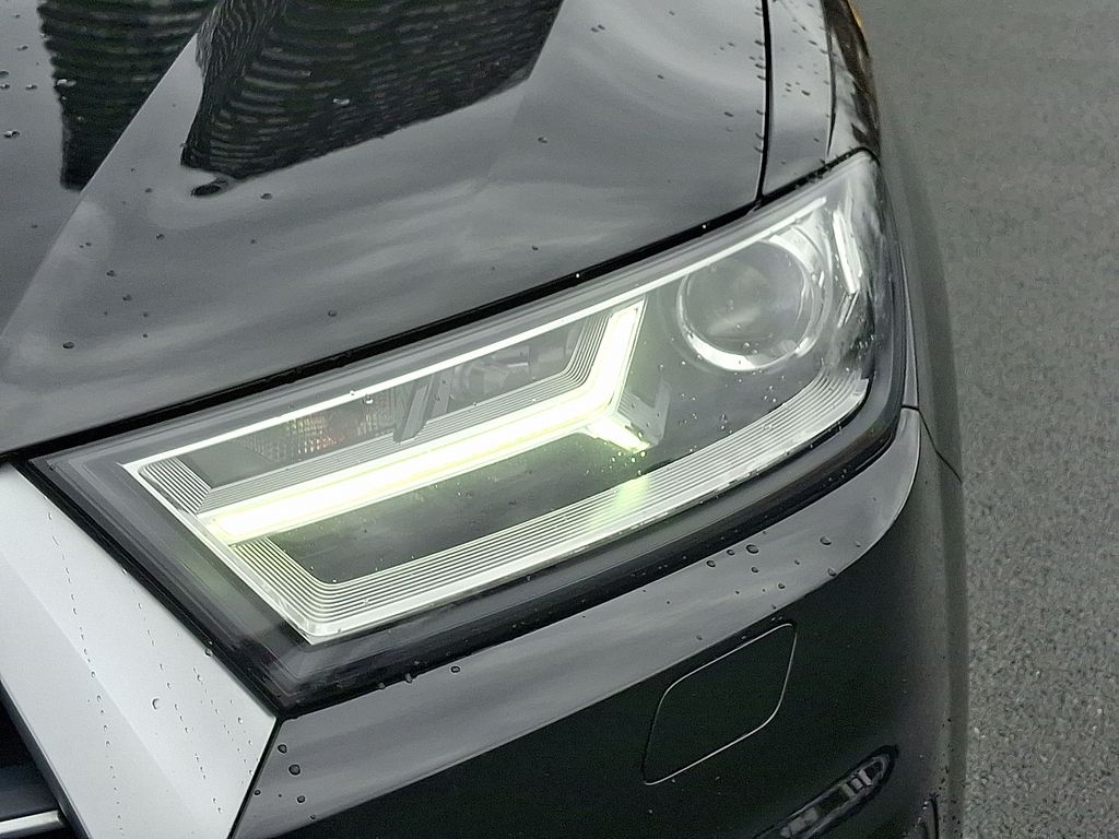 Thumbnail: 2019 Audi Q7 - 9