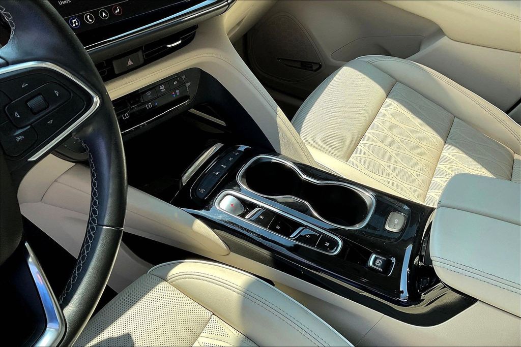 Used 2023 Buick Envision SUV