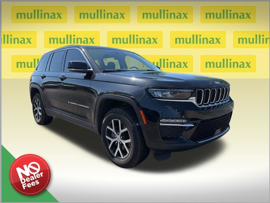 2023 Diamond Black Crystal Pearlcoat Jeep Grand Cherokee Limited RWD SUV