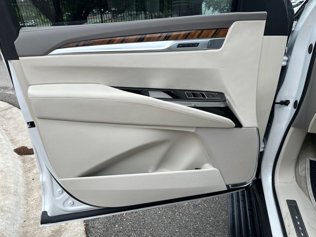 Used Car 2025 Cadillac Escalade  Sport Platinum For Sale Under $120,000 In Austin, Texas