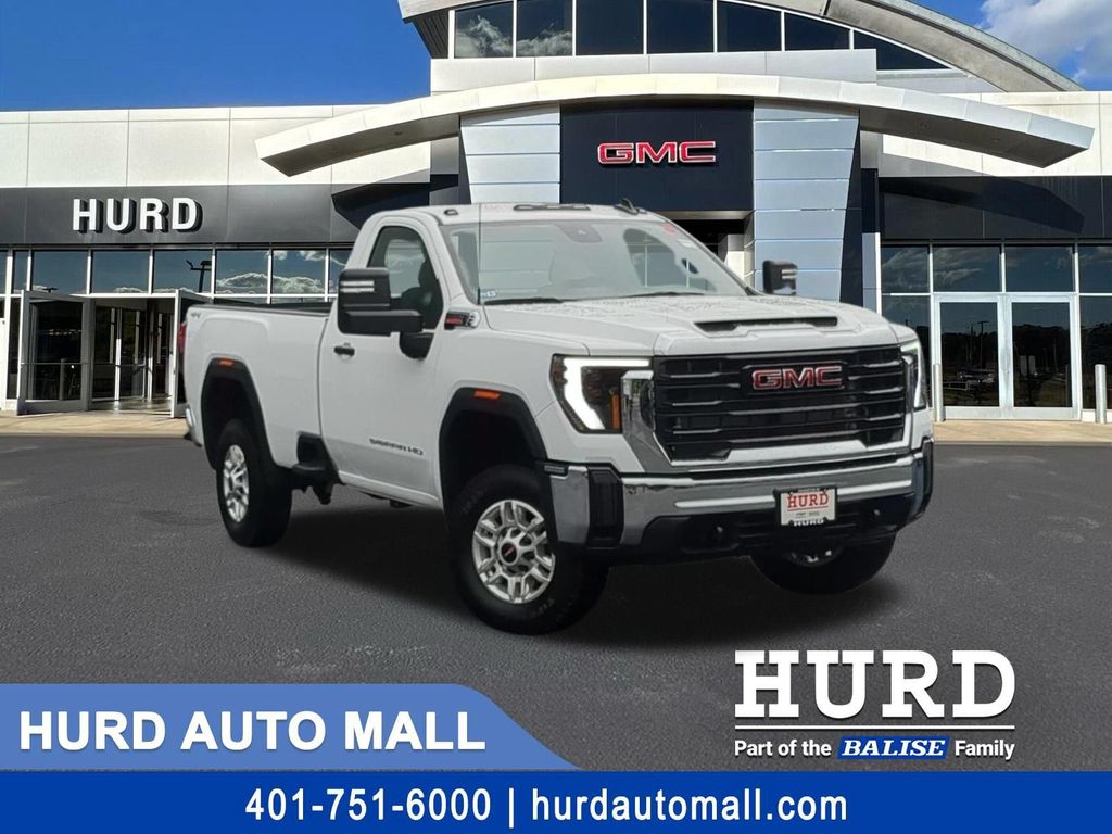 Summit White 2025 GMC Sierra 2500HD Pickup Truck Four-Wheel Drive Automatic