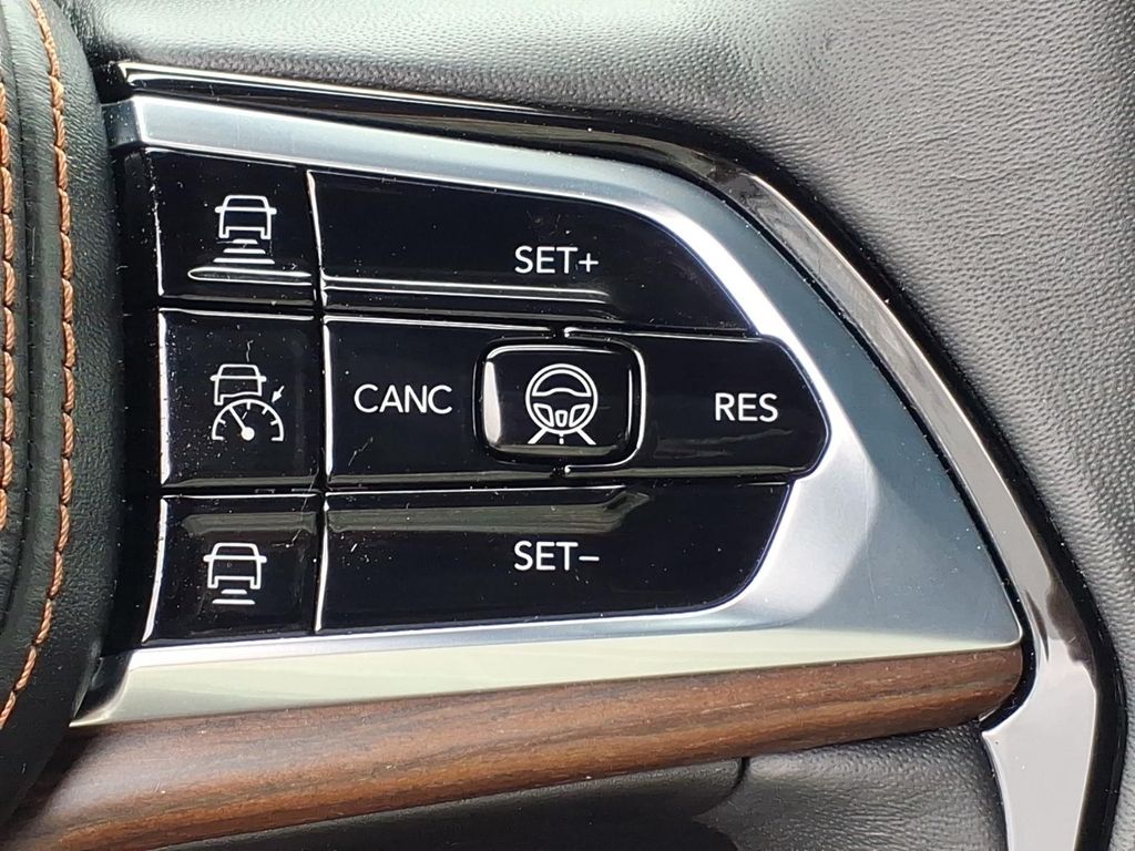 used 2024 Jeep Grand Cherokee car, priced at $44,950