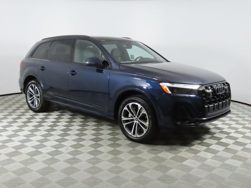 Thumbnail: 2026 Audi Q7 - 7