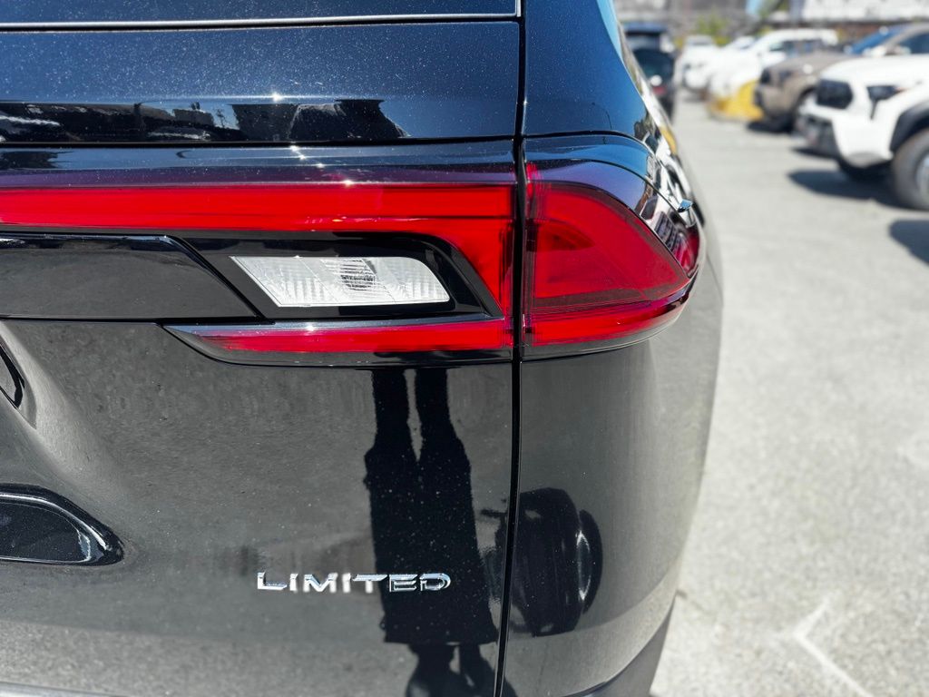 New 2026 Toyota Grand Highlander Hybrid SUV