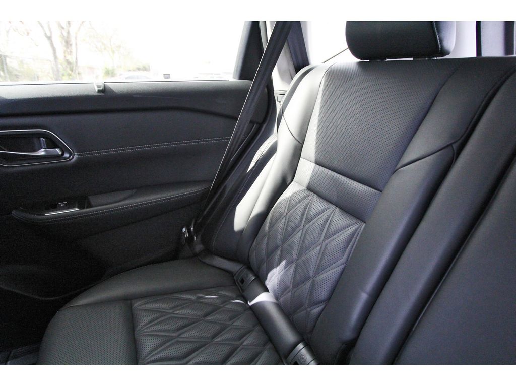 2026 Nissan Rogue Platinum - 10