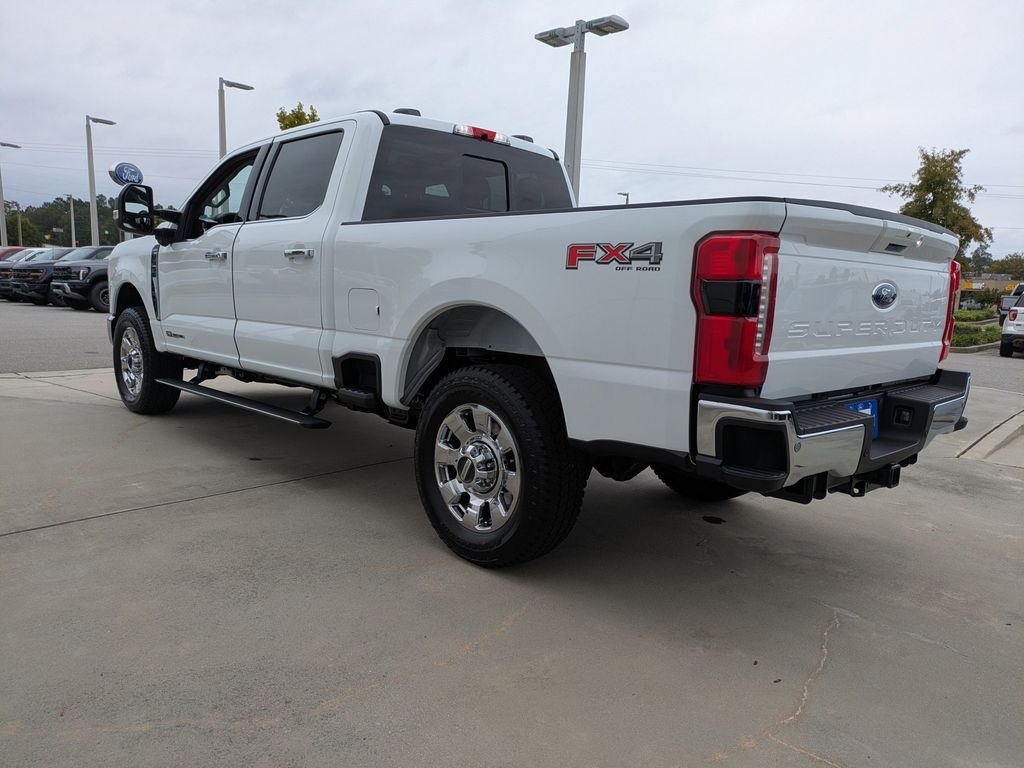 2026 Ford F-350 LARIAT
