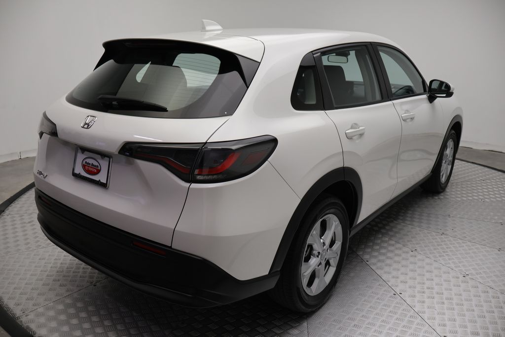 Thumbnail: 2025 Honda HR-V - 8