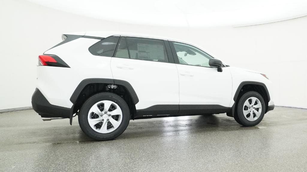 2025 Toyota RAV4 LE 23