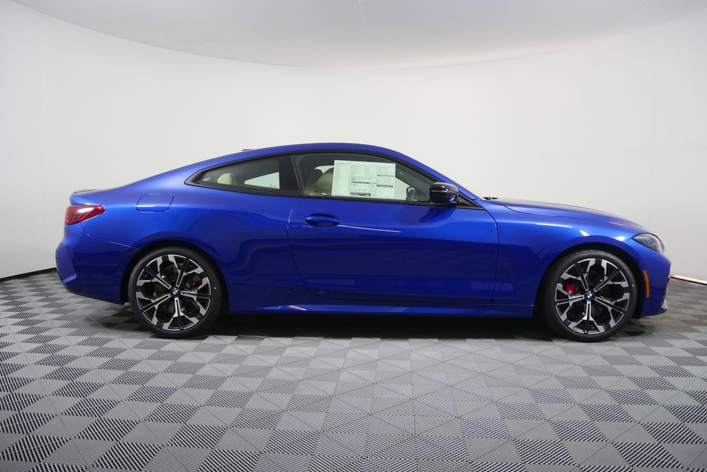 Thumbnail: 2027 BMW 4 Series - 6