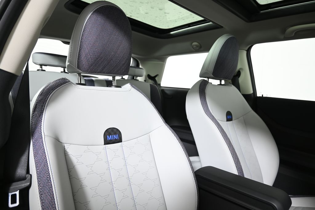 Thumbnail: 2025 MINI Cooper - 29