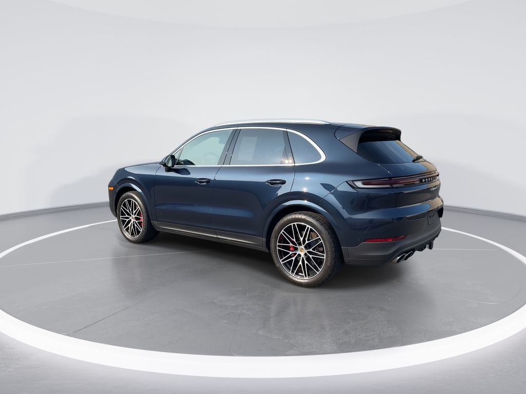 Thumbnail: 2024 Porsche Cayenne - 6