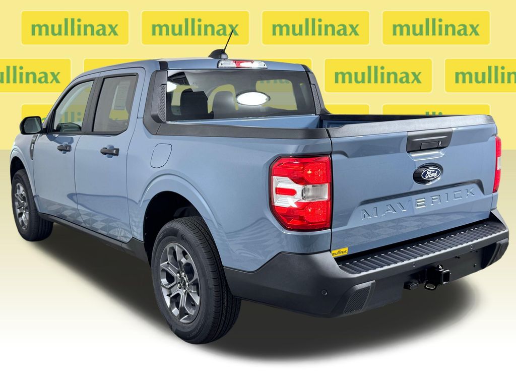 New 2026 Gray Ford XLT image 4