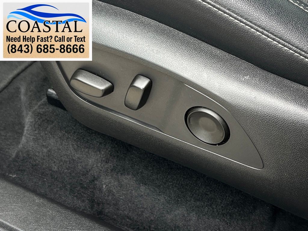 2025 Chevrolet Traverse LT White at Bob Mills Chevrolet