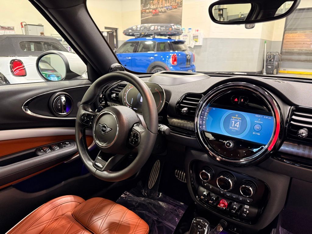 Thumbnail: 2023 MINI Cooper Clubman - 32