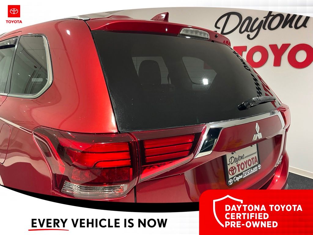 Used 2017 Mitsubishi Outlander SUV