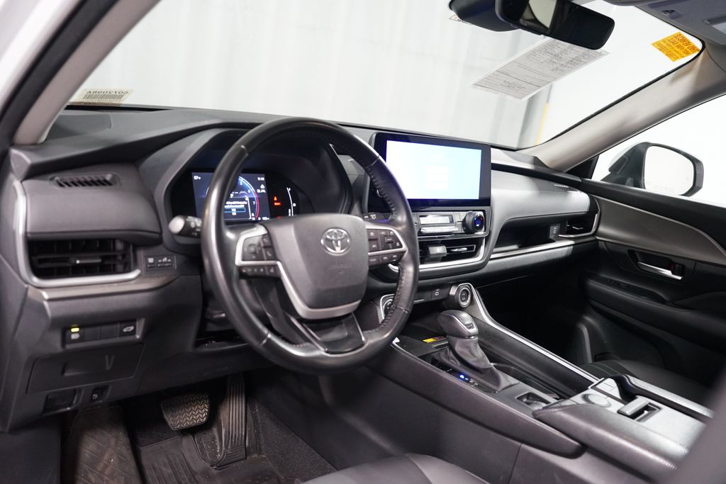 Thumbnail: 2024 Toyota Grand Highlander - 7