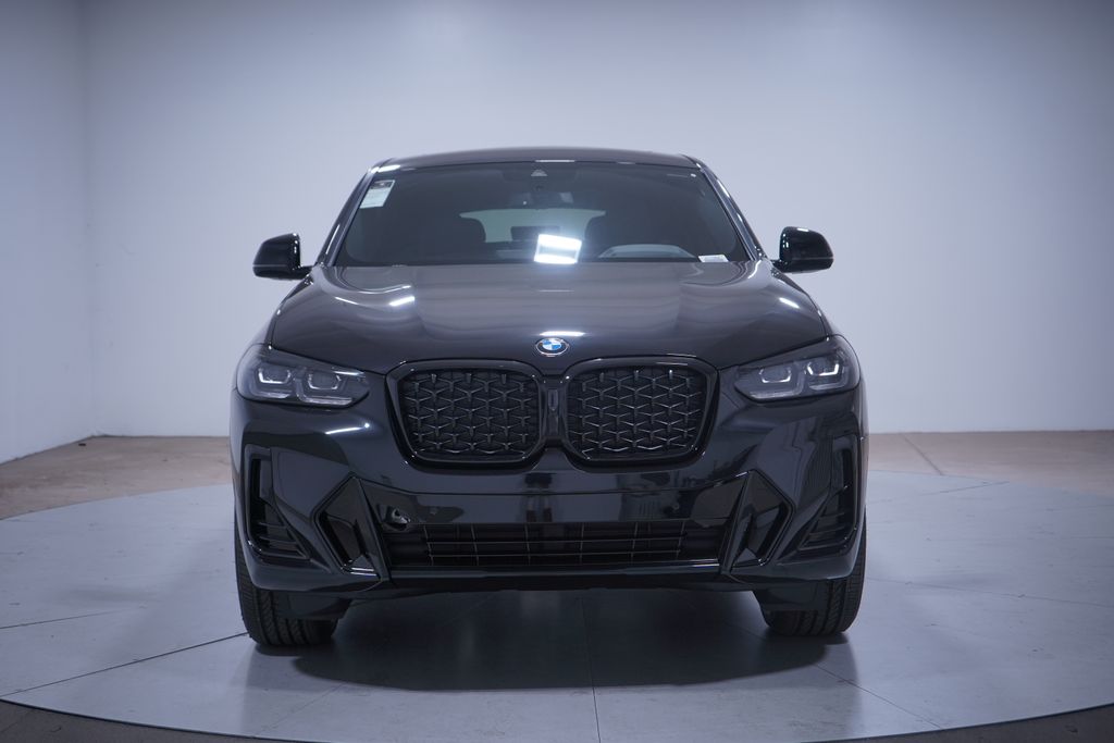Thumbnail: 2025 BMW X4 - 4